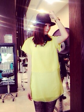 葉姿怡さんのコーディネート