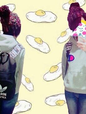 「チャンピオン パーカー」｜「アイテム（バックパック/リュック）」を使った、c h a k uさん（レディース・168cm）の冬コーディネート