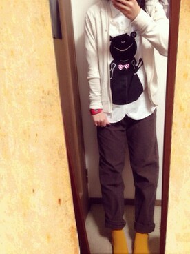 「アイテム（アナログ腕時計、ピンク系）」を使った、moeさん（レディース・161cm）の冬コーディネート