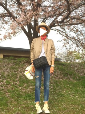 「Ungrid（アングリッド）のフレイドヘムストスリ（デニムパンツ）」を使った、Ｓｈａｋｉｎ.さん（レディース・168cm）の春コーディネート