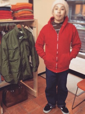 「UNKNOWN.（アンノウン）のアイテム（Tシャツ/カットソー、ブラウン系）」を使った、UMASAKI TATSUYAさん（メンズ・155cm）の冬コーディネート