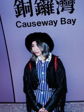「90s」｜「アイテム（ライダースジャケット）」を使った、Chery Lmyさん（レディース・152cm）の冬コーディネート