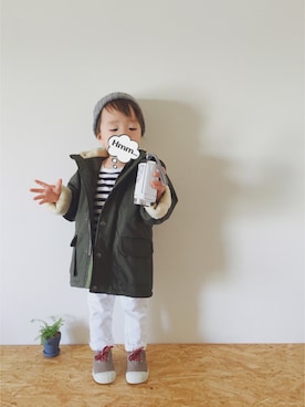 「ホワイトパンツ」｜「アイテム（モッズコート）」を使った、satoさん（キッズ・80cm）の冬コーディネート