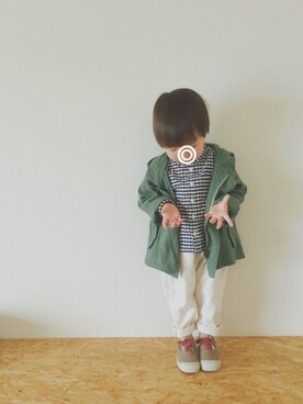 「ホワイトパンツ」｜「アイテム（モッズコート）」を使った、satoさん（キッズ・80cm）の冬コーディネート