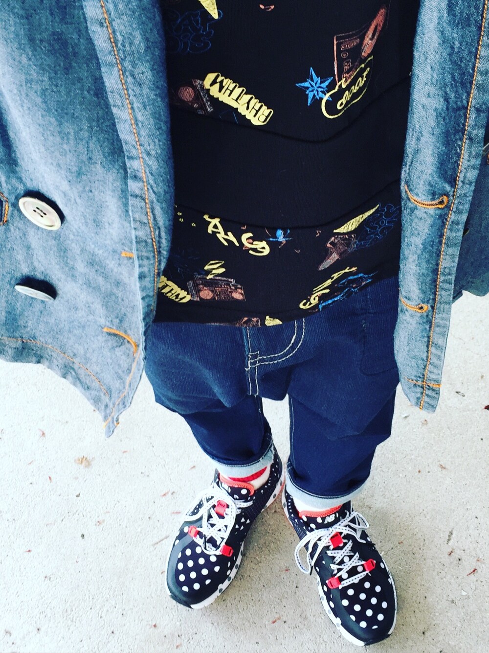 「FRAPBOIS、mercibeaucoup,、New Balance」｜「FRAPBOISのDanceT（Tシャツ/カットソー、ブラック系）」を使った、0309さん（レディース・155cm）の春コーディネートの1枚目の写真