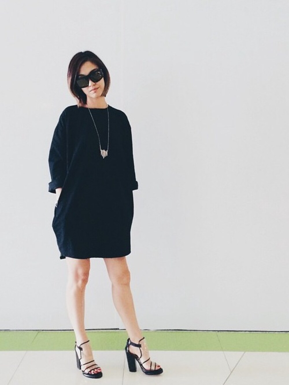 「ootd、heels、jeffreycampbell、syrus」｜「Jeffrey Campbellのアイテム（サンダル、ブラック系）」を使った、P.V.Sさん（レディース・165cm）の秋コーディネートの1枚目の写真