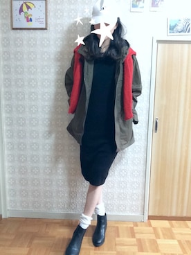「肩掛け」｜「アイテム（マウンテンパーカー）」を使った、mtyさん（レディース・166cm）の冬コーディネート