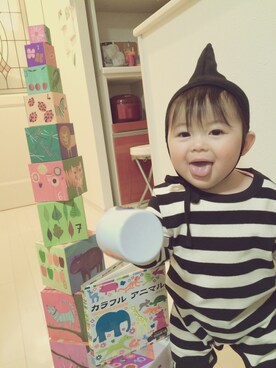 「アイテム（ロンパース、ブラック系）」を使った、愛唯さん（キッズ・80cm）の春コーディネート