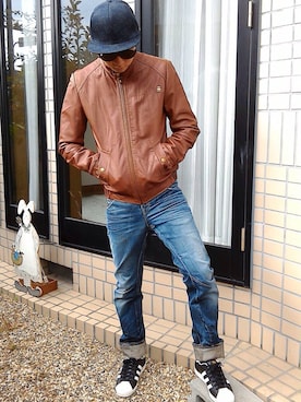 「G-STAR RAW（ジースターロゥ）のアイテム（ライダースジャケット）」を使った、Dj MushRoomさん（メンズ・170cm）の秋コーディネート