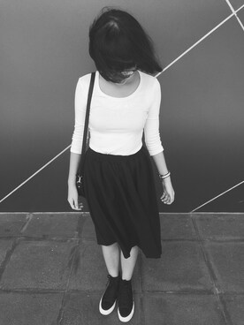 「アイテム（アナログ腕時計、ピンク系）」を使った、aryntkyさん（レディース・168cm）の冬コーディネート