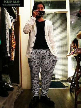 「POESIA WEAR（ポエジィア　ウエア）の[POESIA WEAR] ジャカードニットジャケット（カーディガン/ボレロ、ホワイト系）」を使った、POESIA－Mas－さん（メンズ・170cm）の春コーディネート