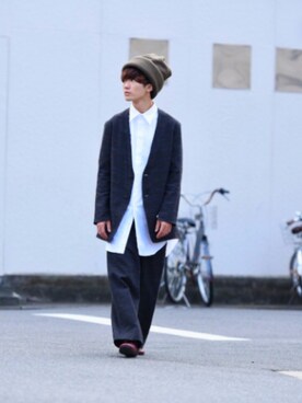 「AUTTAA」｜「アイテム（帽子）」を使った、東端さん（メンズ・165cm）の秋コーディネート