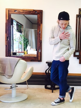 「BEAMS T（ビームスティー）のアイテム（キャップ）」を使った、上水流（弟）さん（メンズ・171cm）の冬コーディネート