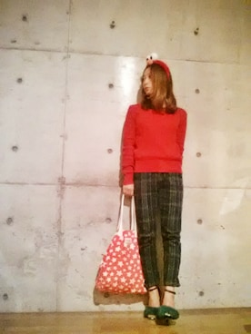 「アイテム（エコバッグ/サブバッグ、レッド系）」を使った、ZUUさん（レディース・150cm）の冬コーディネート