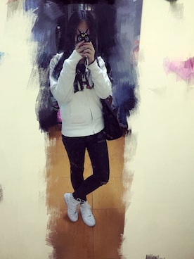 「cache cache（カシュ カシュ）のアイテム（デニムパンツ）」を使った、筱玉Wendyさん（レディース・168cm）の春コーディネート