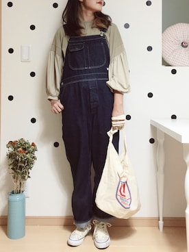 「I am I （アイアムアイ）のアイテム（オールインワン・サロペット）」を使った、yumaさん（レディース・165cm）の秋コーディネート