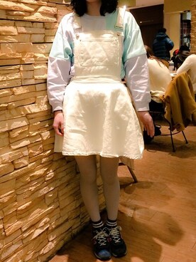 「アイテム（サロペット/オーバーオール）」を使った、てい ☜さん（レディース・163cm・10代）の冬コーディネート