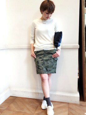 「クルーネックニット」｜Loungedressさん（レディース・160cm）の冬コーディネート