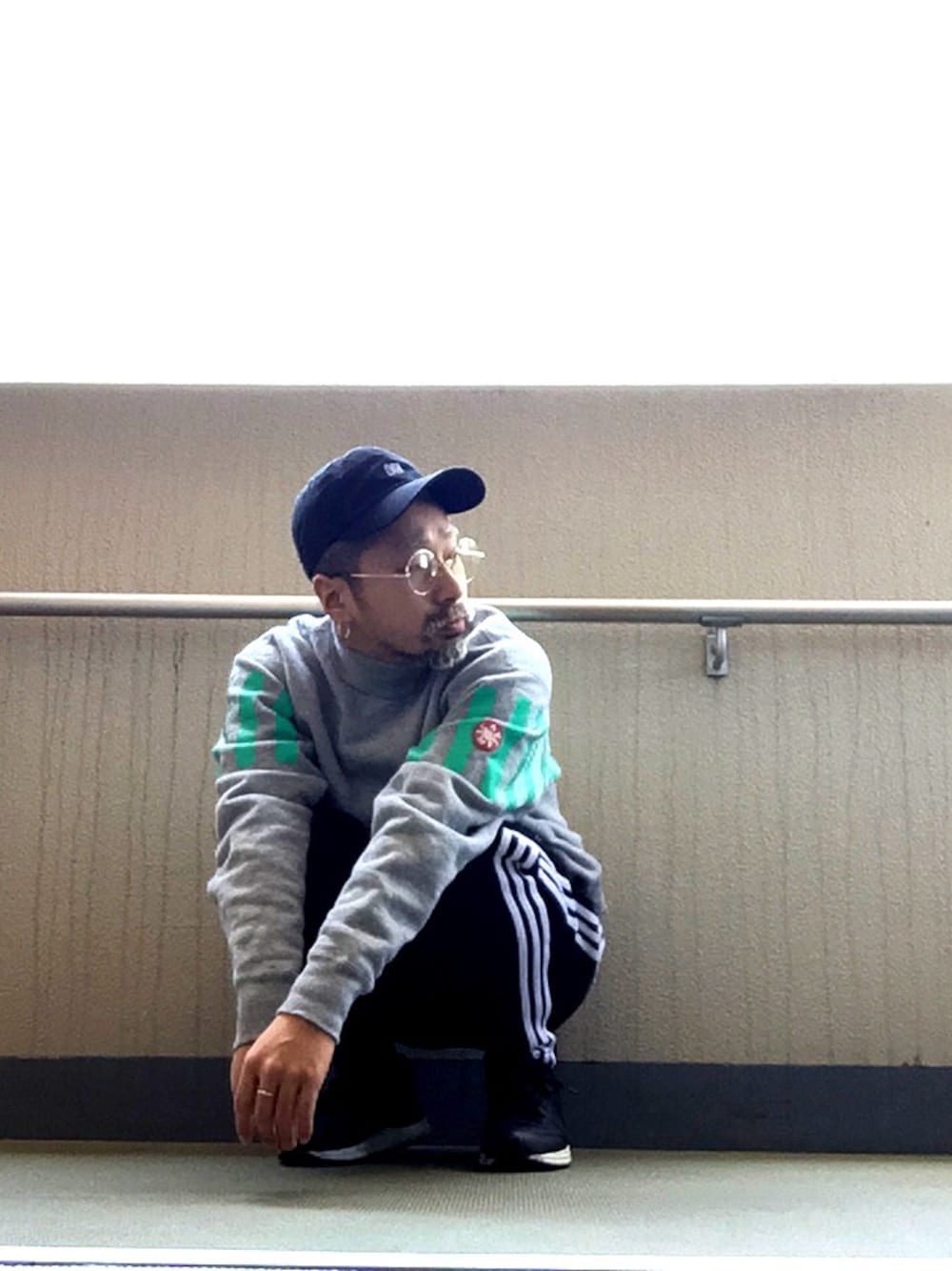 「スポーツミックス、スポーツmix、adidas、c.e、ATTACKDEM」｜「adidasのadidas Originals / OPEN HEM SST TP（その他パンツ、ブラック系）」を使った、MILO(ATTACKDEM)さん（メンズ・160cm）の春コーディネートの1枚目の写真