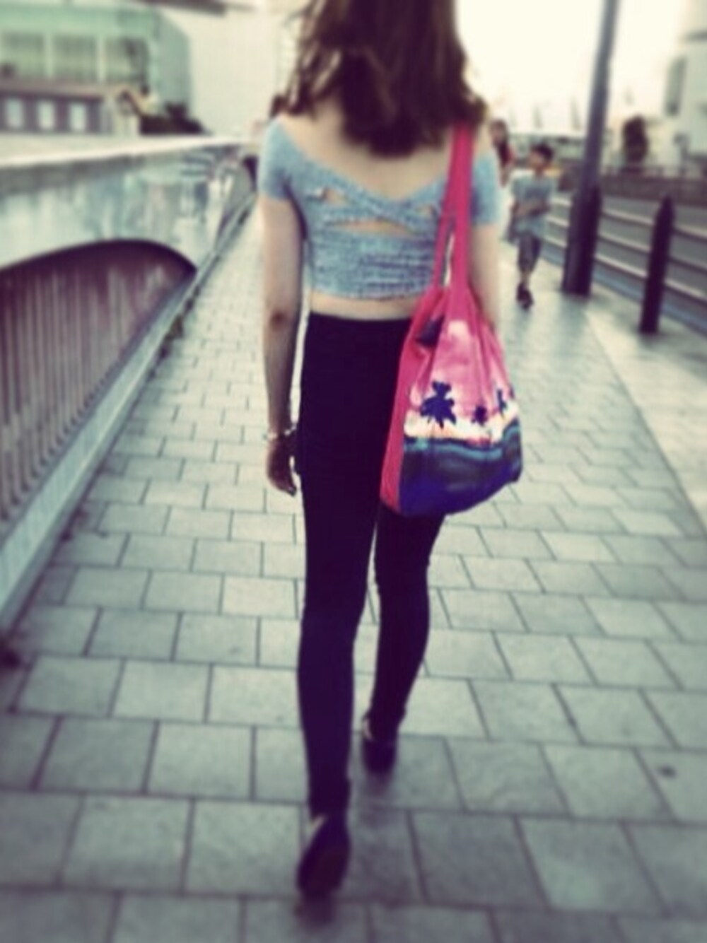 「HOLLISTER、GU、hot、date、American Eagle」｜「Hollisterのアイテム（Tシャツ/カットソー、ブルー系）」を使った、Chai♡さん（レディース・163cm）の夏コーディネートの1枚目の写真