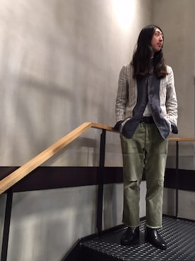 「Vlas Blomme（ヴラスブラム）のアイテム（ジャケット/アウター）」を使った、oginoさん（メンズ・176cm）の春コーディネート