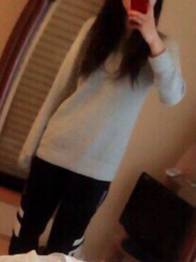 「ぶかぶかのアイテム（トップス、グレー系）」を使った、新藤さん（レディース・168cm）の秋コーディネート