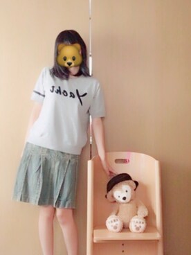「THE EMPORIUM（ジエンポリアム）のアイテム（トップス、グレー系）」を使った、新藤さん（レディース・168cm）の秋コーディネート