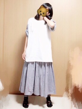 「a.g.plusのアイテム（トップス、ホワイト系）」を使った、新藤さん（レディース・168cm）の秋コーディネート