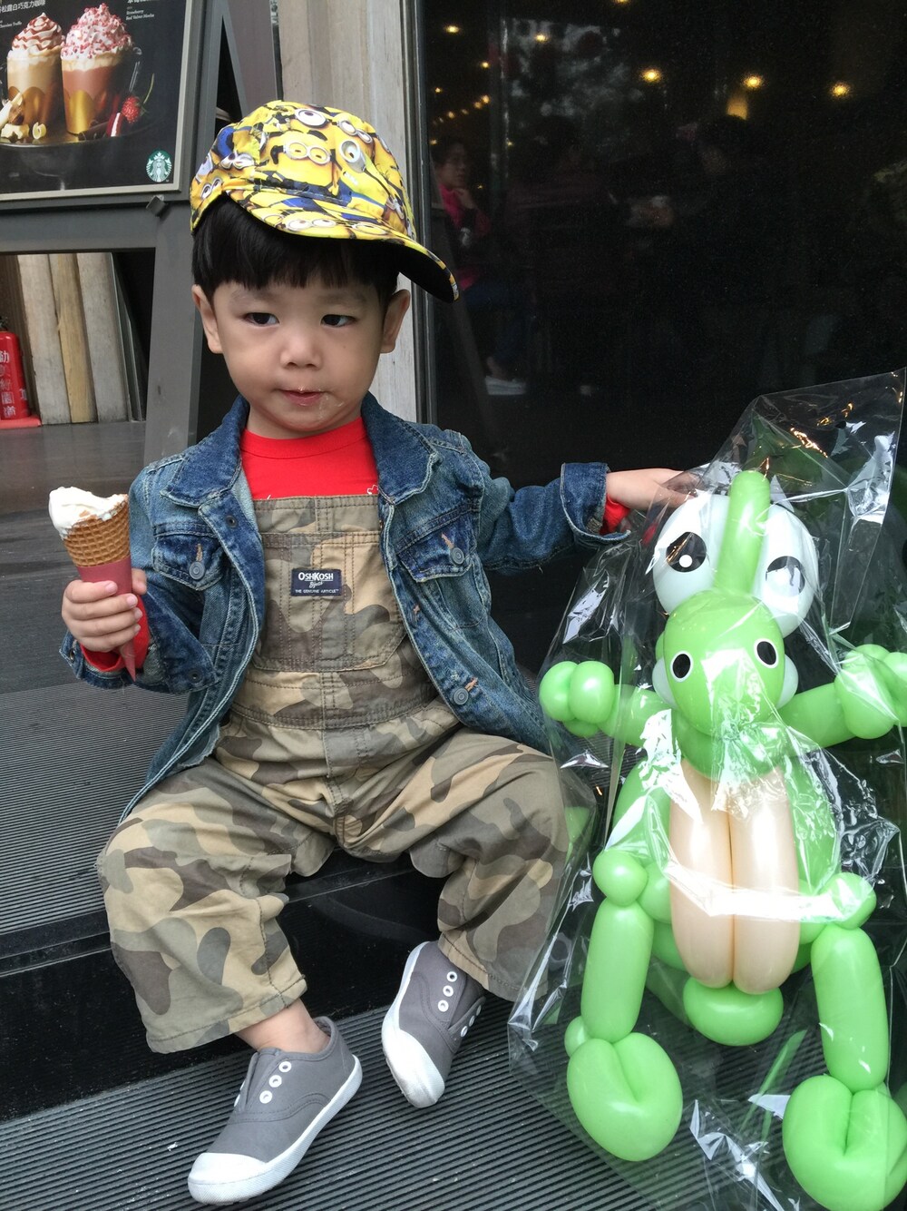 「the children placeのアイテム（帽子、イエロー系）」を使った、Bruce&Bruno🇹🇼さん（キッズ・90cm）の冬コーディネートの1枚目の写真