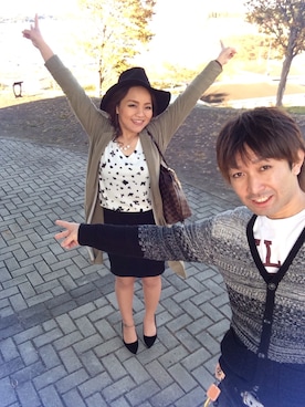 「公園デート」｜「アイテム（その他アウター）」を使った、あんなさん（レディース・159cm）の秋コーディネート