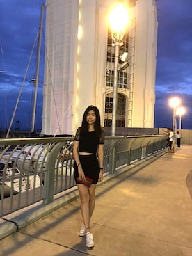 「cotton on」｜「アイテム（スニーカー）」を使った、Yi Wenさん（レディース・168cm）の春コーディネート