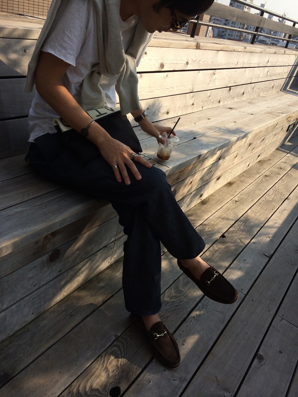 「JAMES PERSE、Scye、Lin français d'antan、SATURDAYS SURF NYC、boemos、illesteva」｜「Scyeの【Scye(サイ)】12ozRigidDenimドロップクロッチ（デニムパンツ、ブルー系）」を使った、nskmさん（メンズ・175cm）の秋コーディネートの1枚目の写真