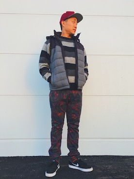 「Quiksilver（クイックシルバー）のアイテム（その他パンツ、レッド系）」を使った、toshiさん（メンズ・173cm）の冬コーディネート