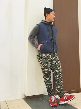「H&M（エイチ・アンド・エム）のアイテム（ダウンベスト）」を使った、toshiさん（メンズ・173cm）の冬コーディネート