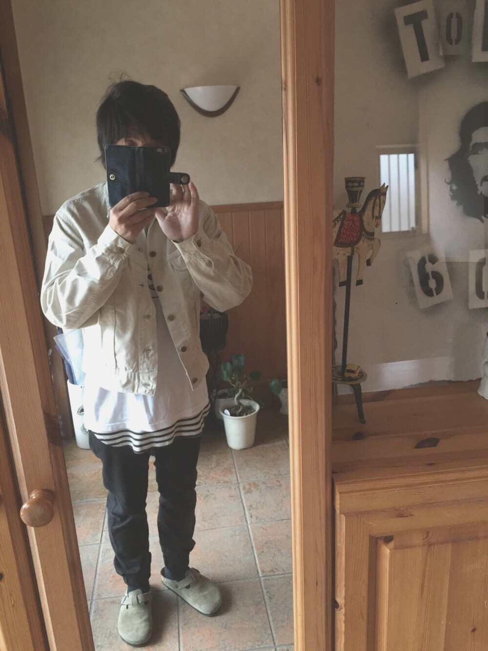 「Gジャン」｜「SLICKのアイテム（Tシャツ/カットソー、その他）」を使った、Tokio Kawamuraさん（メンズ・173cm）の春コーディネートの1枚目の写真