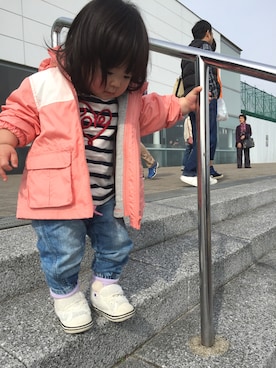 「kladskap（クレードスコープ）のアイテム（ジャケット/アウター）」を使った、EMIRI❤︎さん（キッズ・80cm）の春コーディネート
