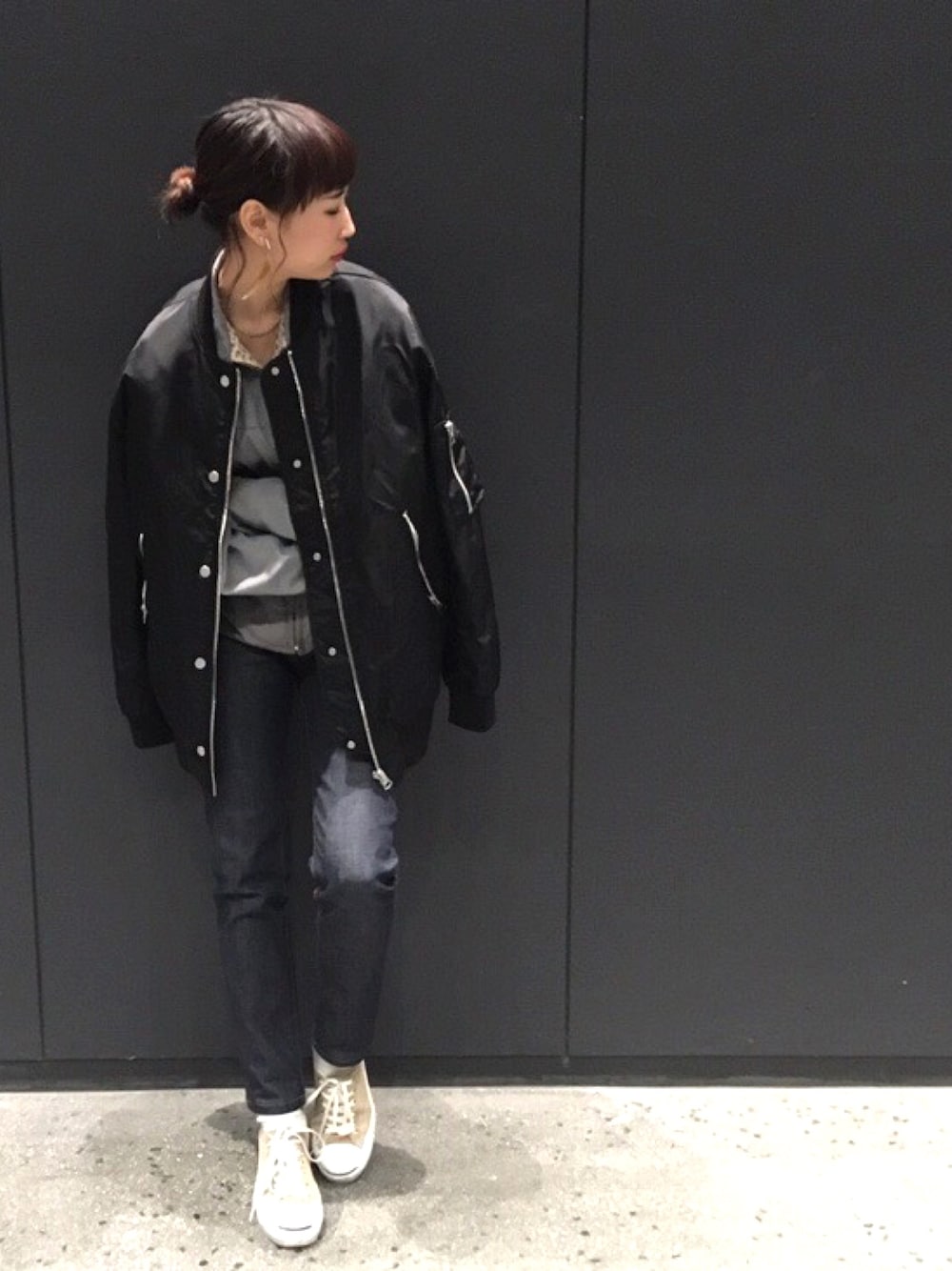「Acne Studiosのアイテム（ミリタリージャケット、ブラック系）」を使った、yuki✴︎さん（レディース・166cm）の春コーディネートの1枚目の写真
