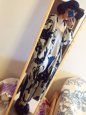 「LILY BROWN（リリーブラウン）のシンプルスキニーパンツ（その他パンツ）」を使った、eさん（レディース・155cm）の秋コーディネート