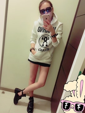 「PANERAI（パネライ）のアイテム」を使った、carahuangさん（レディース・160cm）の秋コーディネート