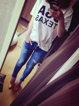 「Ungrid（アングリッド）のフレイドヘムストスリ（デニムパンツ）」を使った、MA3NUMさん（レディース・154cm）の春コーディネート