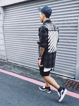 莊文逸さんのコーディネート