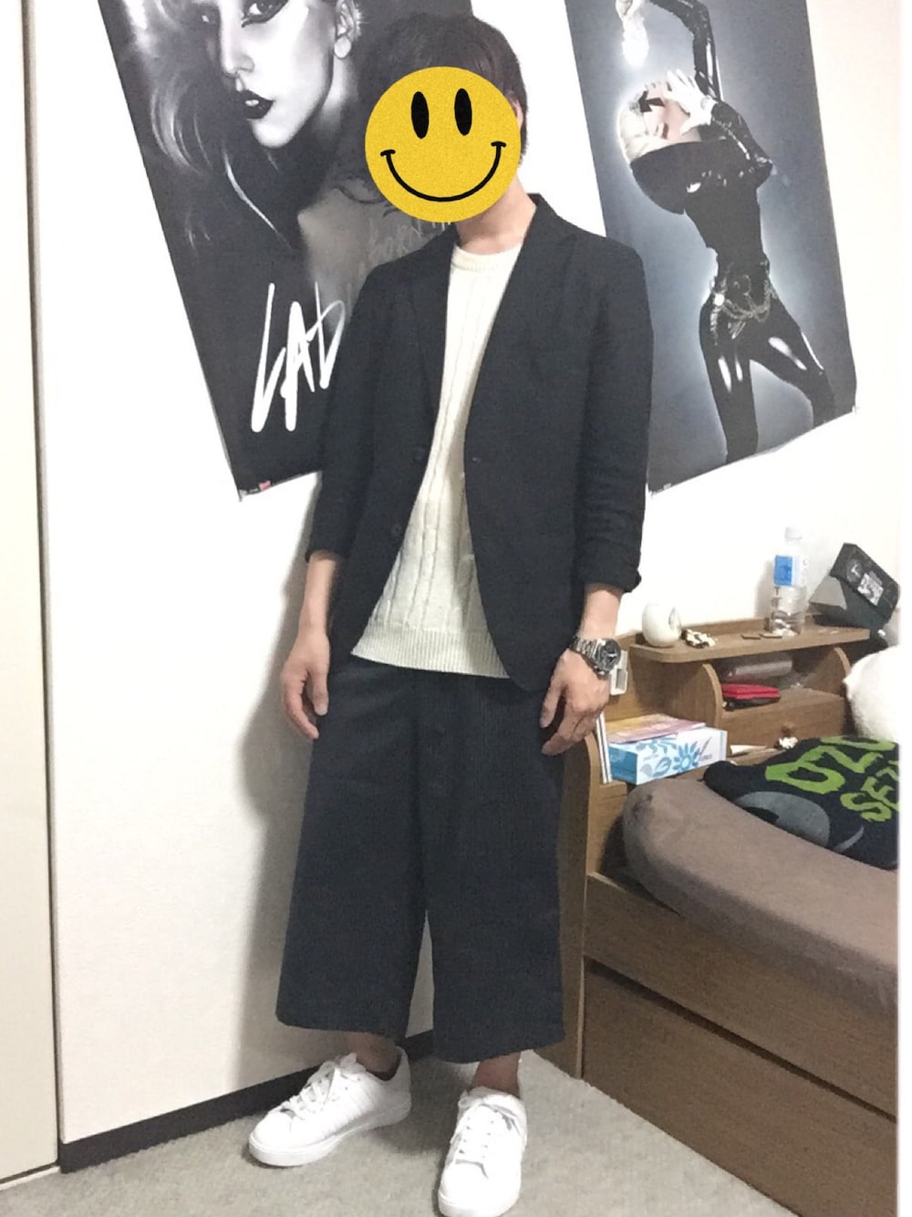 「Comme Ca Commune、COMME CA MODELS、comme ca ism、K-SWISS、ガウチョパンツ、白スニーカー、モノトーン」｜「PPFMのアイテム（アナログ腕時計、シルバー系）」を使った、PYON.さん（メンズ・166cm）の夏コーディネートの1枚目の写真