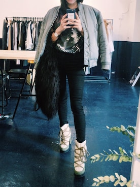 LENA HENZAさんのコーディネート