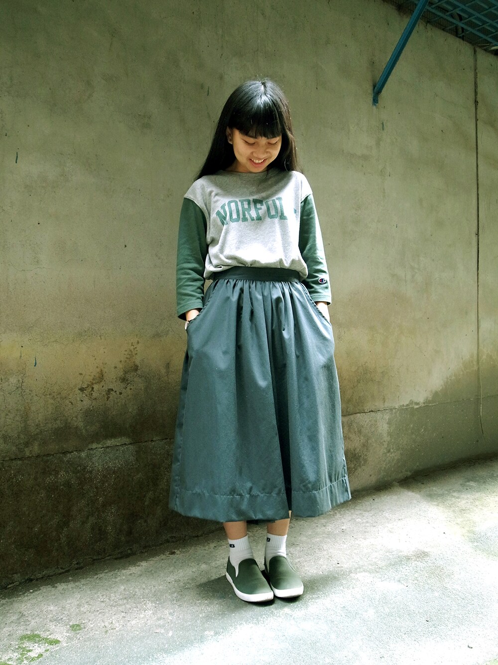 「ChampionのBaseball Raglan(C3-F410) Green（トップス、その他）」を使った、附近By plain-meさん（レディース・151cm）の春コーディネートの1枚目の写真