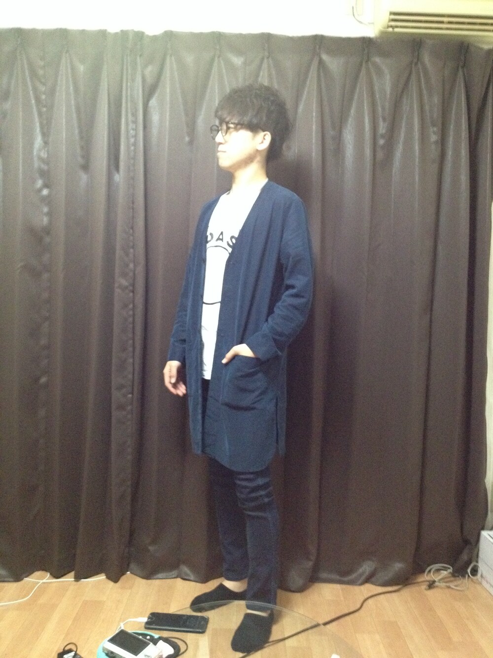 ブルー系のシャツ/ブラウス、ブルー系のその他パンツを着用したメンズの夏コーディネートの1枚目の写真