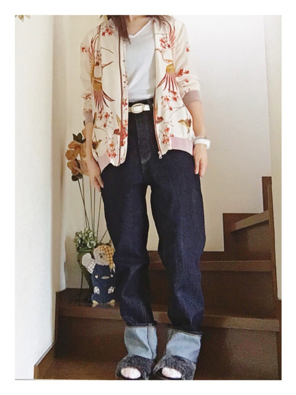 「カジュアル、ラフ、ブルゾン、パンツスタイル、ファーサンダル、リブT、GU、ZARA、デニム」｜「GUのアイテム（サンダル、グレー系）」を使った、cbskさん（レディース・149cm）の夏コーディネートの1枚目の写真