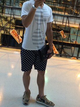 「FREE'S SHOP（フリーズショップ）のアイテム（Tシャツ/カットソー、ホワイト系）」を使った、kihaさん（メンズ・169cm）の夏コーディネート