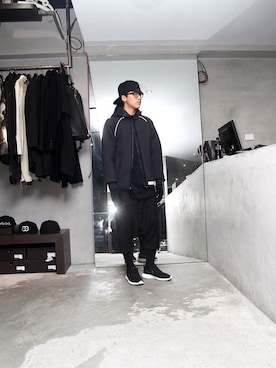「Nike flyknit」｜「アイテム（スタジャン）」を使った、胡季恩さん（メンズ・173cm）の夏コーディネート