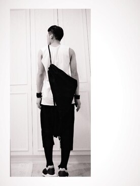 「IMMENSE（イメンス）のアイテム（アクセサリー）」を使った、胡季恩さん（メンズ・173cm）の夏コーディネート