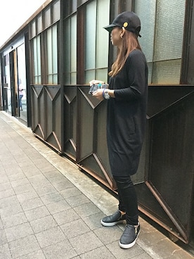 「アイテム（財布）」を使った、Miyuki Ishiiさん（レディース・160cm）の秋コーディネート